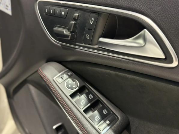 Mercedes-Benz CLA I (C117 X117) с пробегом 2015 года, цена 1 800 000 рублей, 47000 км, седан, Автокод Объявления