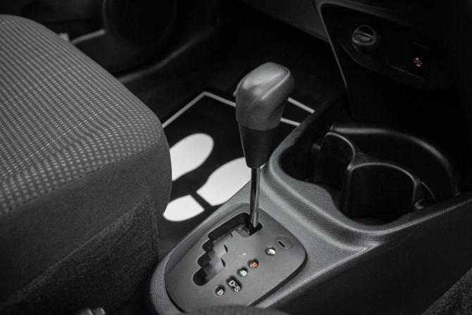 Toyota Vitz III (XP130) Рестайлинг с пробегом 2016 года, цена 828 000 рублей, 111509 км, хэтчбек, Автокод Объявления