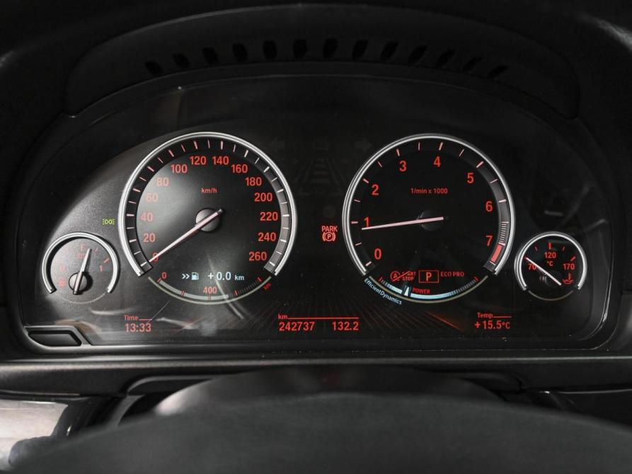 BMW 5 серии VI (F10/F11/F07) Рестайлинг Ставрополь  - изображение 23