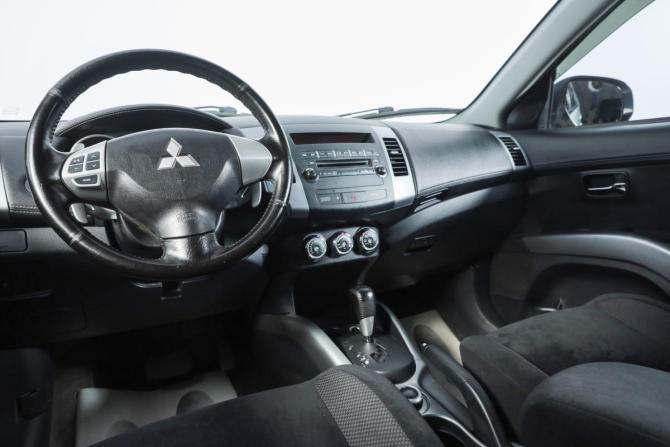 Mitsubishi Outlander II Рестайлинг с пробегом 2011 года, цена 1 349 000 рублей, 155409 км, внедорожник, Автокод Объявления