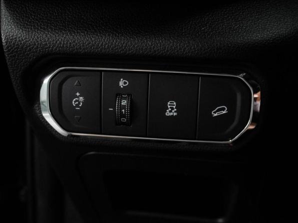 Haval Jolion I с пробегом 2023 года, цена 1 834 000 рублей, 79024 км, внедорожник, Автокод Объявления