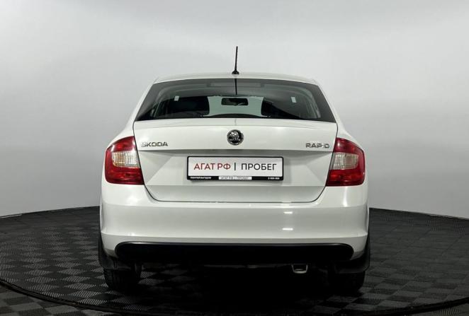 Skoda Rapid I с пробегом 2016 года, цена 1 030 000 рублей, 102789 км, лифтбек, Автокод Объявления