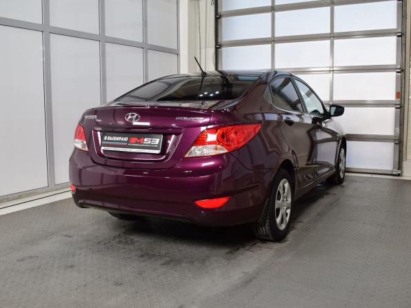 Hyundai Solaris I с пробегом 2012 года, цена 1 049 995 рублей, 141118 км, седан, Автокод Объявления