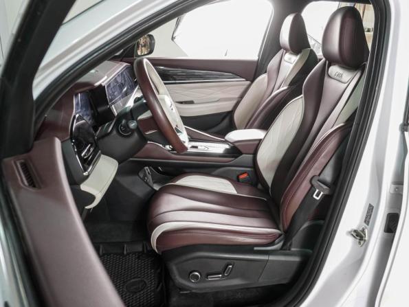 Geely Monjaro I с пробегом 2023 года, цена 2 849 000 рублей, 117949 км, внедорожник, Автокод Объявления