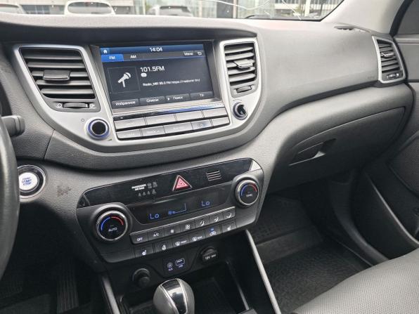 Hyundai Tucson III с пробегом 2018 года, цена 2 200 000 рублей, 95194 км, внедорожник, Автокод Объявления