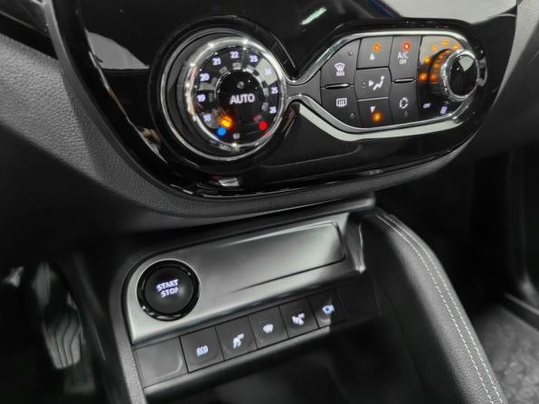 Renault Kaptur I Рестайлинг с пробегом 2021 года, цена 1 850 000 рублей, 75600 км, внедорожник, Автокод Объявления