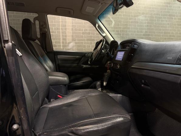 Mitsubishi Pajero IV Рестайлинг 1 с пробегом 2012 года, цена 2 200 000 рублей, 216518 км, внедорожник, Автокод Объявления
