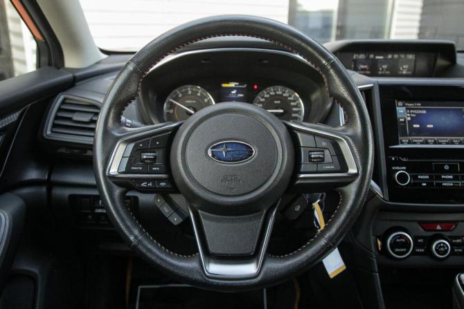 Subaru XV I Рестайлинг с пробегом 2017 года, цена 1 825 000 рублей, 143000 км, внедорожник, Автокод Объявления