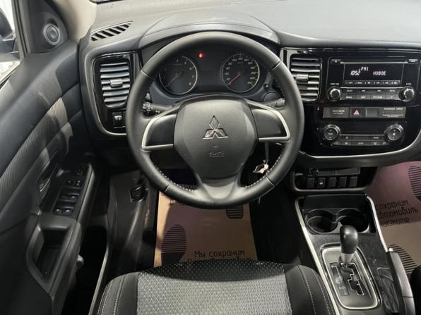 Mitsubishi Outlander III Рестайлинг 2 с пробегом 2018 года, цена 1 435 000 рублей, 211630 км, внедорожник, Автокод Объявления