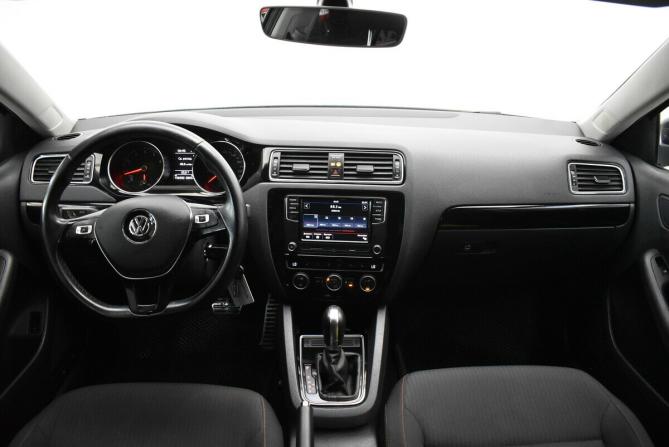 Volkswagen Jetta VI Рестайлинг с пробегом 2018 года, цена 1 395 000 рублей, 156692 км, седан, Автокод Объявления