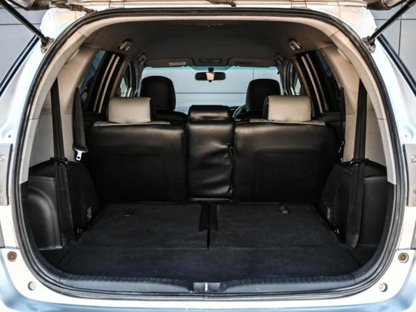 Toyota Wish II с пробегом 2010 года, цена 999 000 рублей, 240915 км, минивэн, Автокод Объявления