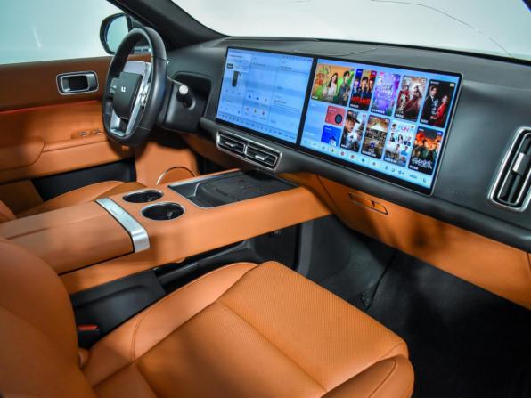 Li Auto (Lixiang) L9 I с пробегом 2023 года, цена 5 390 000 рублей, 93000 км, внедорожник, Автокод Объявления