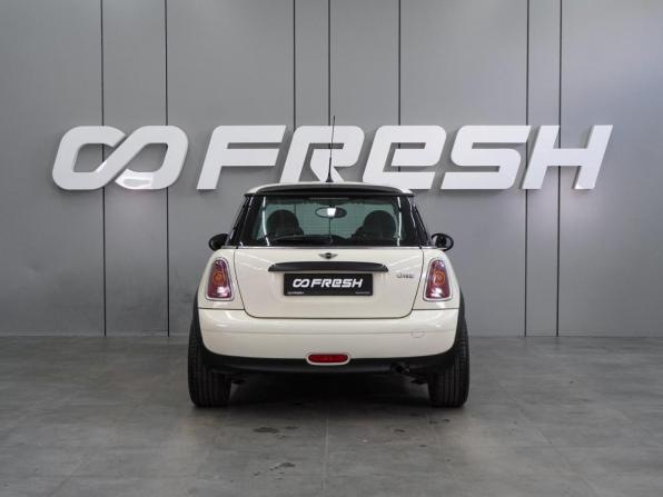 Mini Hatch II (R56) с пробегом 2010 года, цена 784 000 рублей, 244866 км, хэтчбек, Автокод Объявления