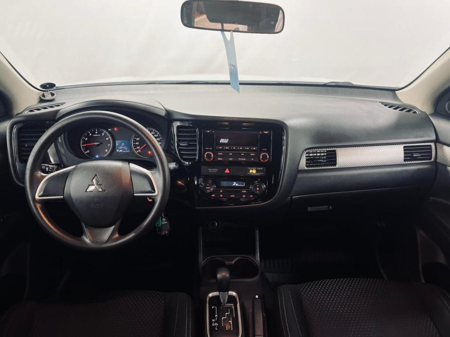 Mitsubishi Outlander III Рестайлинг 2 Санкт-Петербург  - изображение 15