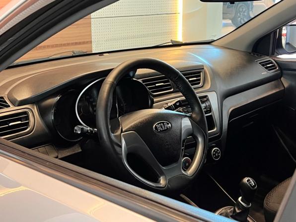 Kia Rio III Рестайлинг с пробегом 2015 года, цена 900 000 рублей, 149988 км, седан, Автокод Объявления