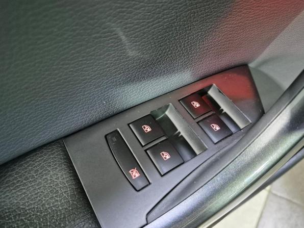 Opel Astra J Рестайлинг с пробегом 2013 года, цена 860 000 рублей, 162899 км, седан, Автокод Объявления
