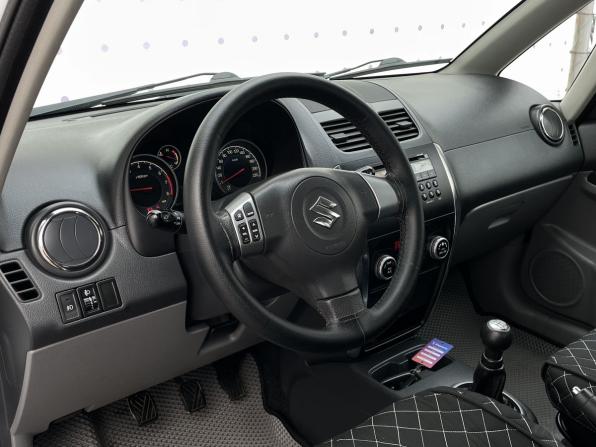 Suzuki SX4 II (S-Cross) с пробегом 2013 года, цена 915 000 рублей, 87285 км, хэтчбек, Автокод Объявления