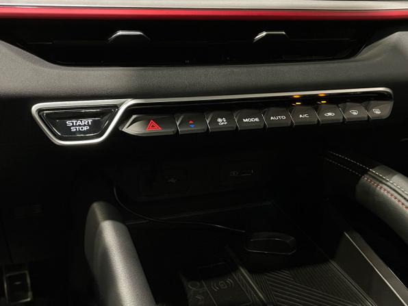 Geely Coolray I Рестайлинг с пробегом 2023 года, цена 2 250 000 рублей, 10500 км, внедорожник, Автокод Объявления