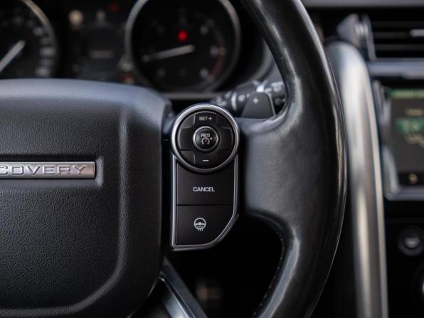 Land Rover Discovery V с пробегом 2017 года, цена 3 799 000 рублей, 71552 км, внедорожник, Автокод Объявления