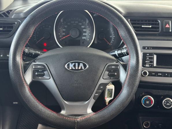 Kia Rio III Рестайлинг с пробегом 2015 года, цена 1 129 000 рублей, 125053 км, седан, Автокод Объявления