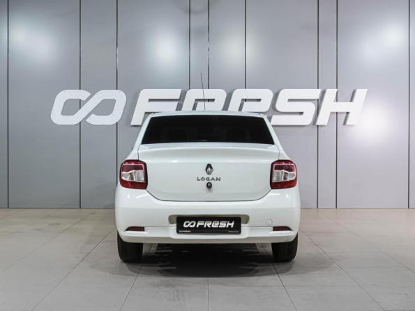 Renault Logan II Рестайлинг с пробегом 2021 года, цена 959 000 рублей, 61491 км, седан, Автокод Объявления