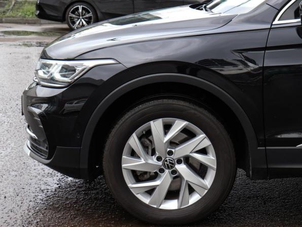 Volkswagen Tiguan II Рестайлинг с пробегом 2021 года, цена 3 253 000 рублей, 95809 км, внедорожник, Автокод Объявления