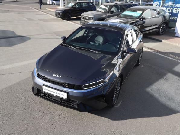 Kia K3 II Рестайлинг с пробегом 2022 года, цена 2 050 000 рублей, 64183 км, седан, Автокод Объявления