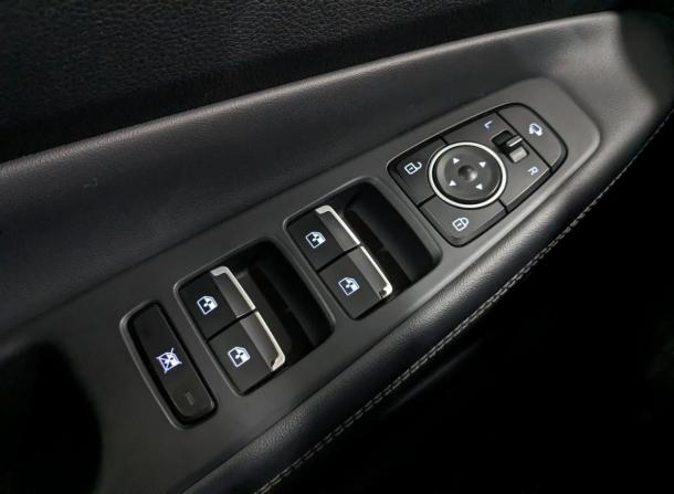 Hyundai Santa Fe IV с пробегом 2019 года, цена 2 650 000 рублей, 156266 км, внедорожник, Автокод Объявления