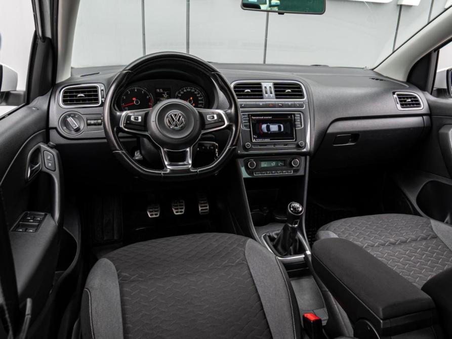 Volkswagen Polo V Рестайлинг Краснодар  - изображение 6