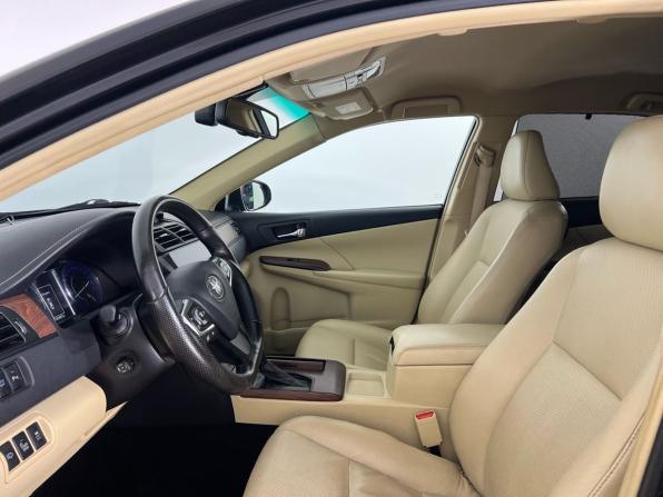 Toyota Camry VII (XV50) Рестайлинг с пробегом 2016 года, цена 2 050 000 рублей, 177000 км, седан, Автокод Объявления