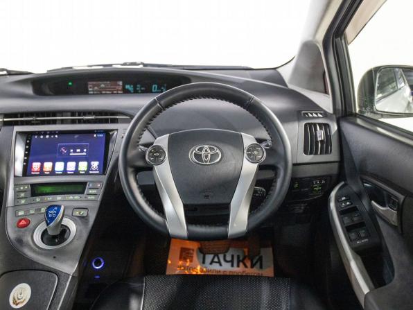 Toyota Prius III Рестайлинг (XW30) с пробегом 2014 года, цена 1 040 000 рублей, 220486 км, лифтбек, Автокод Объявления