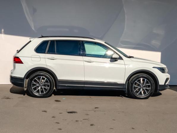 Volkswagen Tiguan II Рестайлинг с пробегом 2021 года, цена 2 545 000 рублей, 79435 км, внедорожник, Автокод Объявления