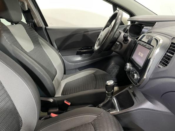 Renault Kaptur I с пробегом 2018 года, цена 1 499 000 рублей, 144252 км, внедорожник, Автокод Объявления