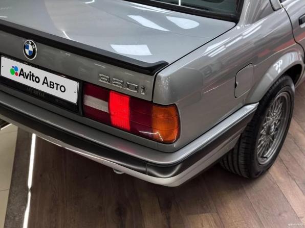 BMW 3 серии II (E30) с пробегом 1989 года, цена 1 430 000 рублей, 199000 км, седан, Автокод Объявления