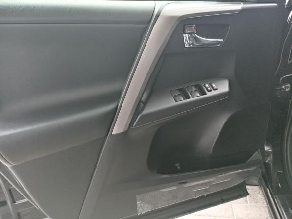 Toyota RAV4 IV (XA40) Рестайлинг с пробегом 2018 года, цена 2 298 000 рублей, 178092 км, внедорожник, Автокод Объявления
