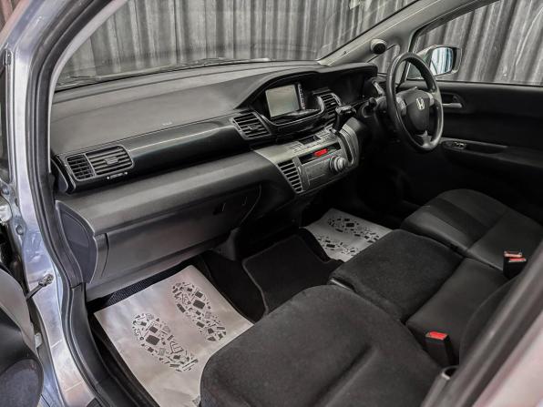 Honda Edix с пробегом 2004 года, цена 600 000 рублей, 301000 км, компактвэн, Автокод Объявления