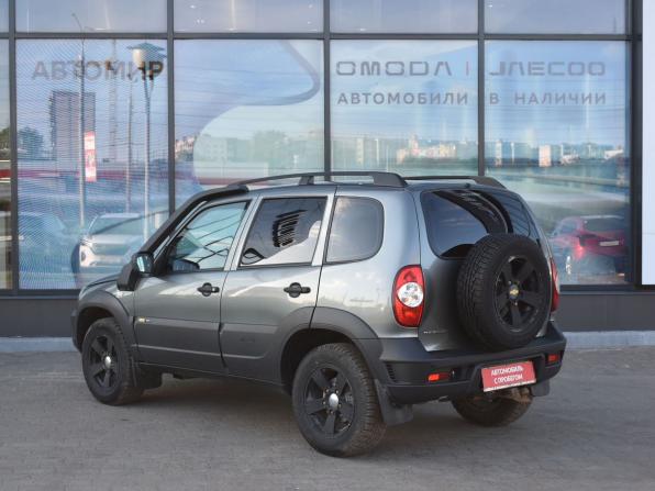 Chevrolet Niva I Рестайлинг с пробегом 2018 года, цена 680 000 рублей, 134191 км, внедорожник, Автокод Объявления