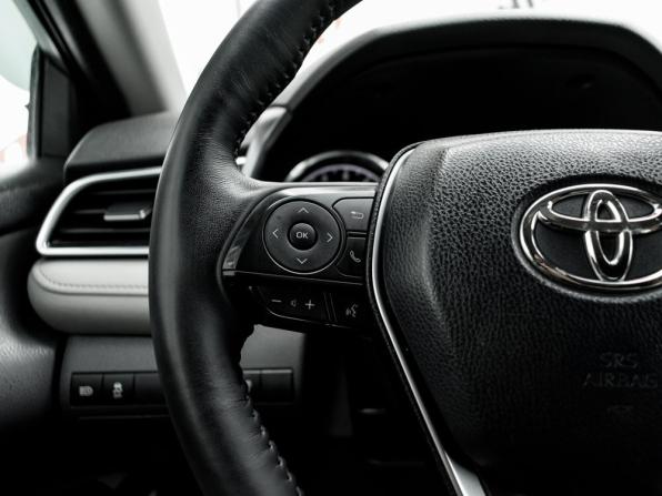 Toyota Camry VIII (XV70) с пробегом 2018 года, цена 2 450 000 рублей, 117753 км, седан, Автокод Объявления