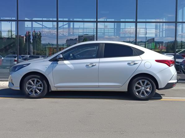 Hyundai Solaris II Рестайлинг с пробегом 2021 года, цена 1 490 000 рублей, 74488 км, седан, Автокод Объявления