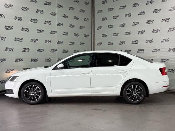 Skoda Octavia III (A7) Рестайлинг с пробегом 2017 года, цена 1 188 000 рублей, 142796 км, лифтбек, Автокод Объявления