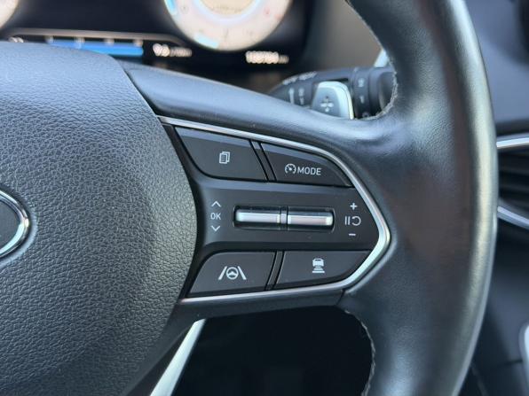 Hyundai Santa Fe IV Рестайлинг с пробегом 2021 года, цена 3 300 000 рублей, 108630 км, внедорожник, Автокод Объявления