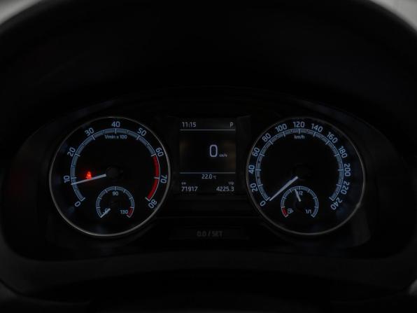 Skoda Rapid I Рестайлинг с пробегом 2018 года, цена 1 575 000 рублей, 71916 км, лифтбек, Автокод Объявления