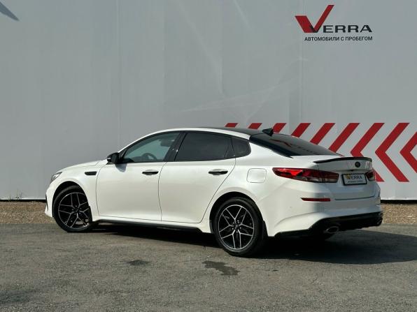 Kia Optima IV Рестайлинг с пробегом 2018 года, цена 1 990 000 рублей, 122000 км, седан, Автокод Объявления