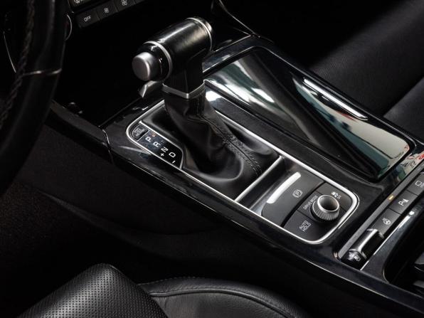 Kia Stinger I с пробегом 2018 года, цена 2 749 000 рублей, 129120 км, лифтбек, Автокод Объявления