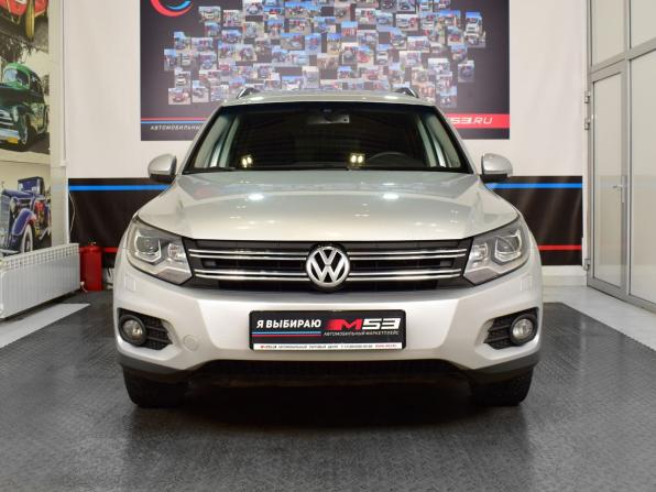 Volkswagen Tiguan I Рестайлинг с пробегом 2015 года, цена 1 175 999 рублей, 271425 км, внедорожник, Автокод Объявления