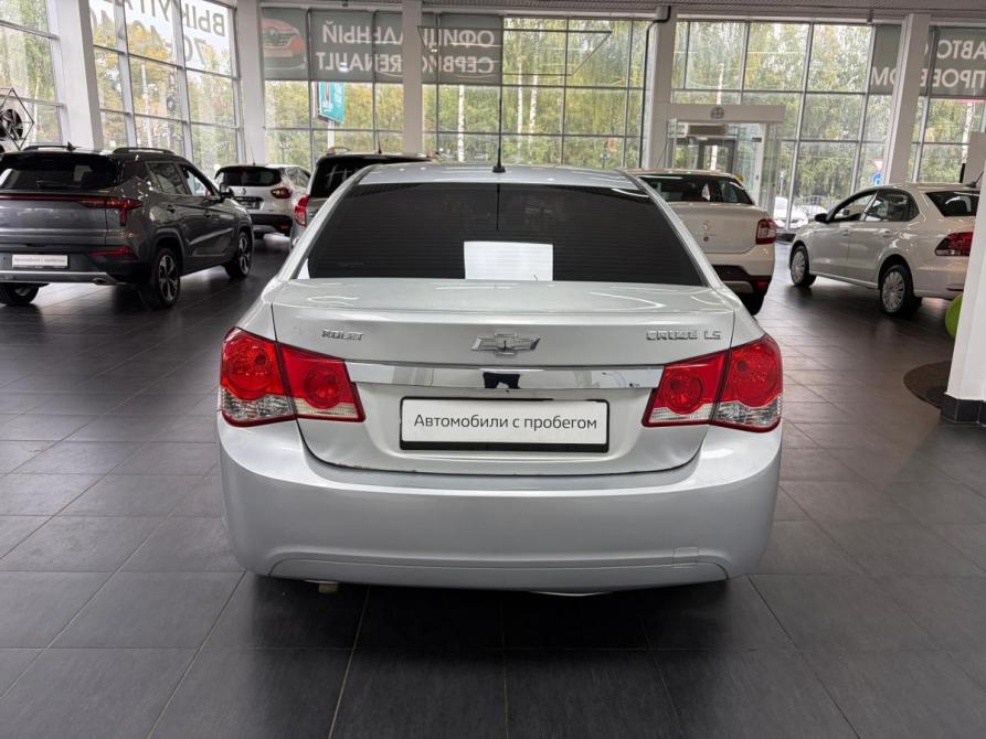 Chevrolet Cruze I Киров  - изображение 6