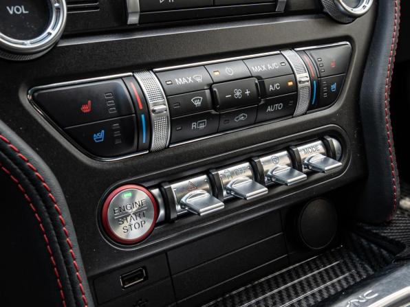 Ford Mustang VI Рестайлинг с пробегом 2020 года, цена 5 750 000 рублей, 17422 км, купе, Автокод Объявления