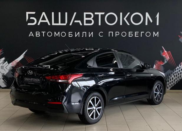 Hyundai Solaris II с пробегом 2018 года, цена 1 280 000 рублей, 143169 км, седан, Автокод Объявления