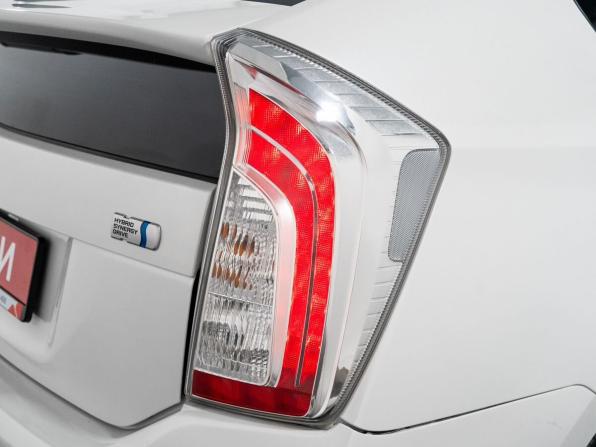 Toyota Prius III Рестайлинг (XW30) с пробегом 2013 года, цена 1 089 500 рублей, 223936 км, лифтбек, Автокод Объявления