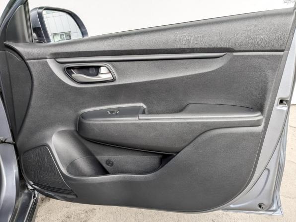 Kia Rio IV с пробегом 2019 года, цена 1 530 000 рублей, 89928 км, хэтчбек, Автокод Объявления